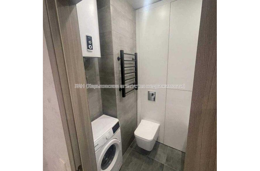 Продам квартиру, Мира ул. , 2 кім., 51 м², капитальный ремонт 