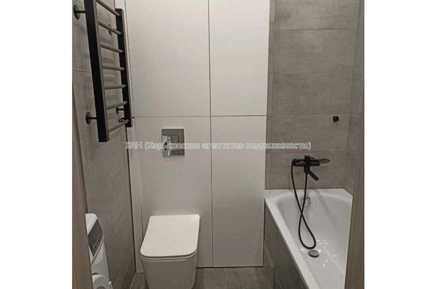 Продам квартиру, Мира ул. , 2 кім., 51 м², капитальный ремонт 