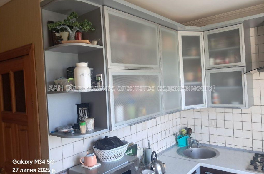 Продам квартиру, Непокоренных ул. , 2  ком., 47 м², косметический ремонт 