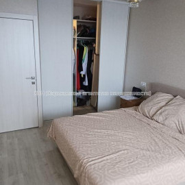 Продам квартиру, Тракторостроителей просп. , 3  ком., 65 м², советский ремонт