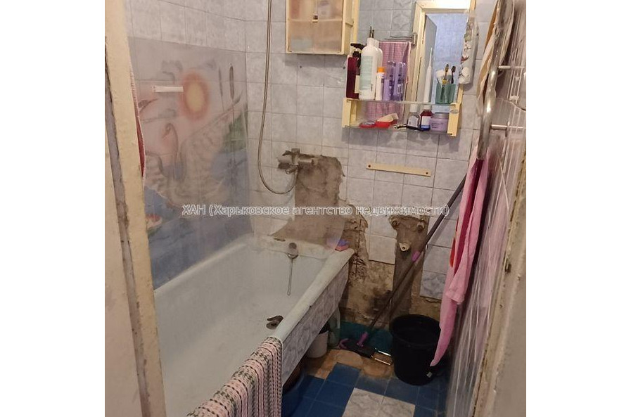Продам квартиру, Тракторостроителей просп. , 3  ком., 65 м², советский ремонт 