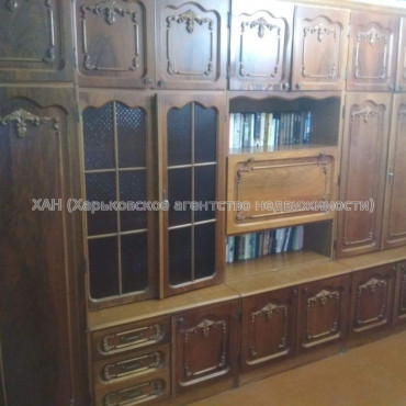 Продам квартиру, Юрия Паращука ул. , 3 кім., 60 м², косметический ремонт 