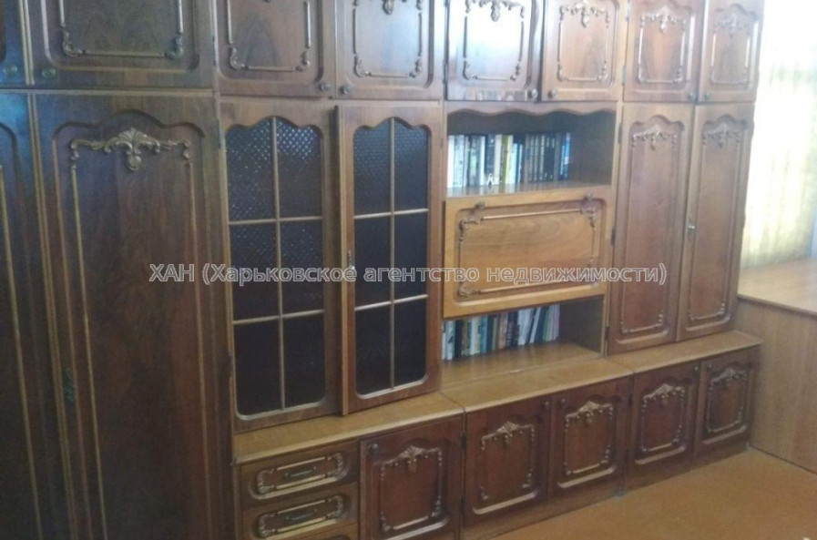 Продам квартиру, Юрия Паращука ул. , 3 кім., 60 м², советский ремонт 