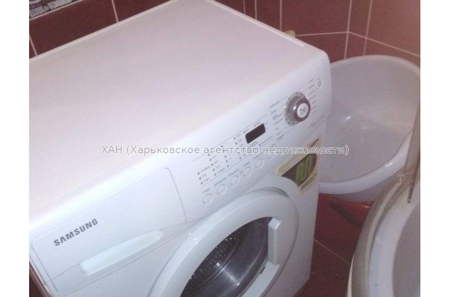 Продам квартиру, Юрия Паращука ул. , 3 кім., 60 м², советский ремонт 