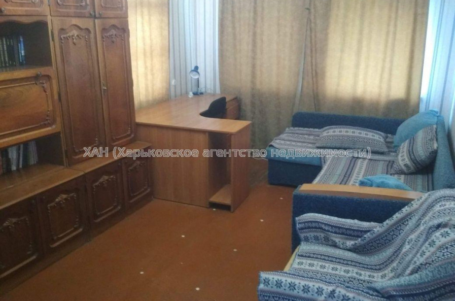Продам квартиру, Юрия Паращука ул. , 3 кім., 60 м², советский ремонт 