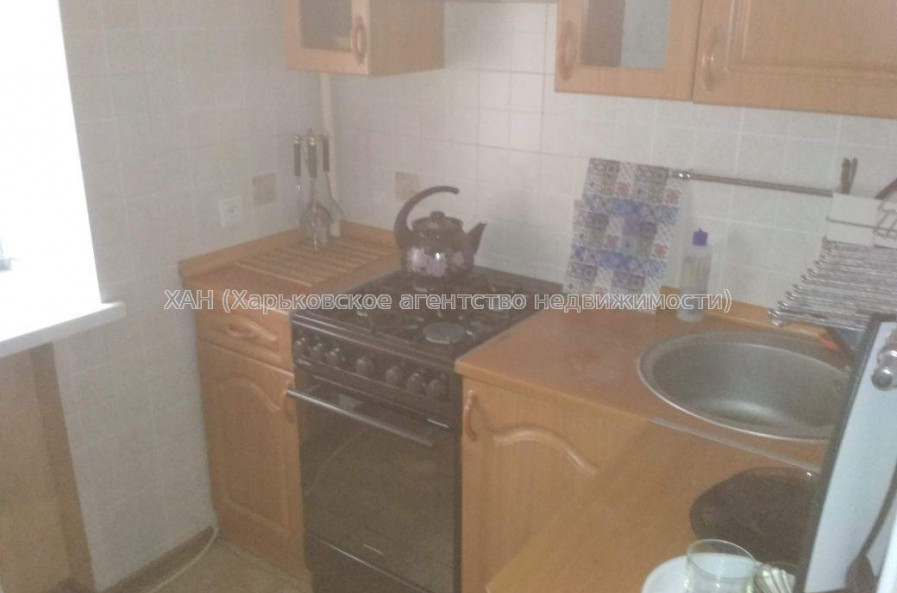Продам квартиру, Юрия Паращука ул. , 3 кім., 60 м², советский ремонт 