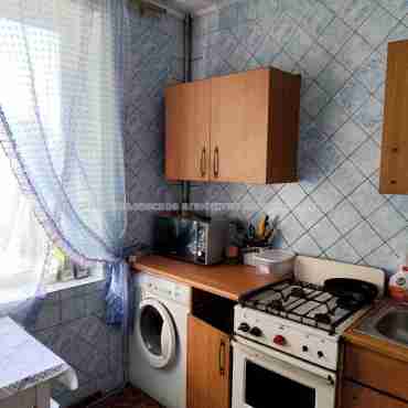 Продам квартиру, Ильи Коваля ул. , 3 кім., 65 м², советский ремонт 