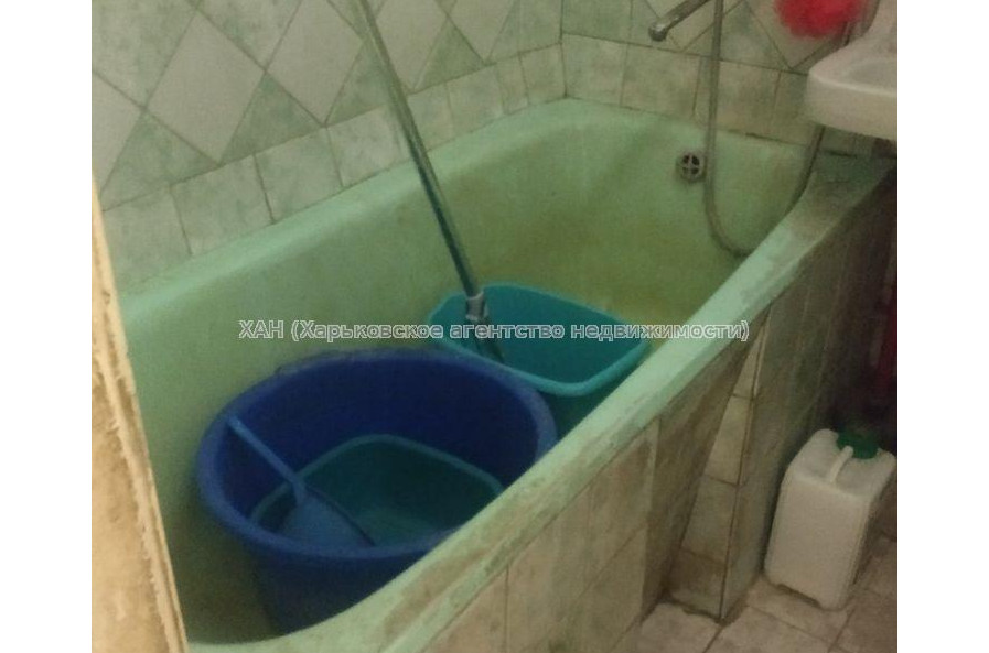 Продам квартиру, Кибальчича ул. , 3  ком., 65 м², советский ремонт 