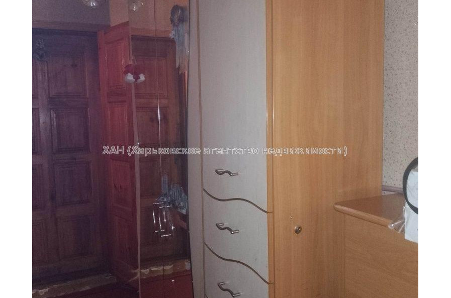 Продам квартиру, Каденюка ул. , 3 кім., 65.70 м², косметический ремонт 