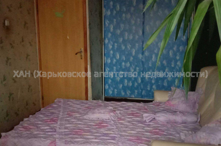 Продам квартиру, Каденюка ул. , 3 кім., 65.70 м², косметический ремонт 
