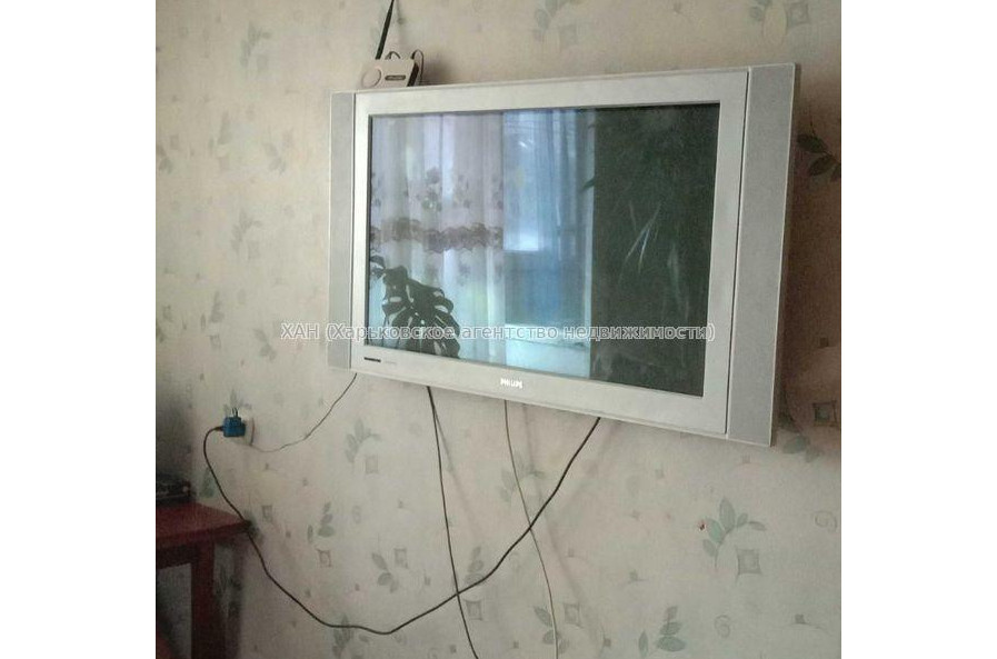 Продам квартиру, Каденюка ул. , 3 кім., 65.70 м², косметический ремонт 