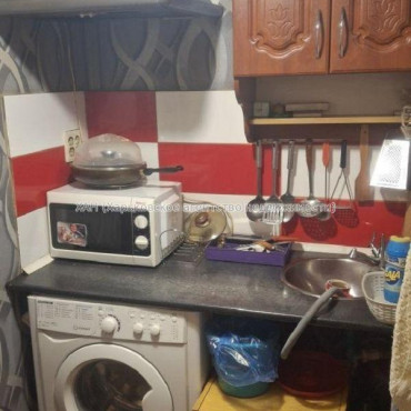 Продам квартиру, Ковтуна ул. , 1 кім., 14 м², косметический ремонт 