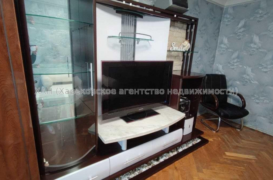 Продам квартиру, Деревянко ул. , 2 кім., 43 м², советский ремонт 