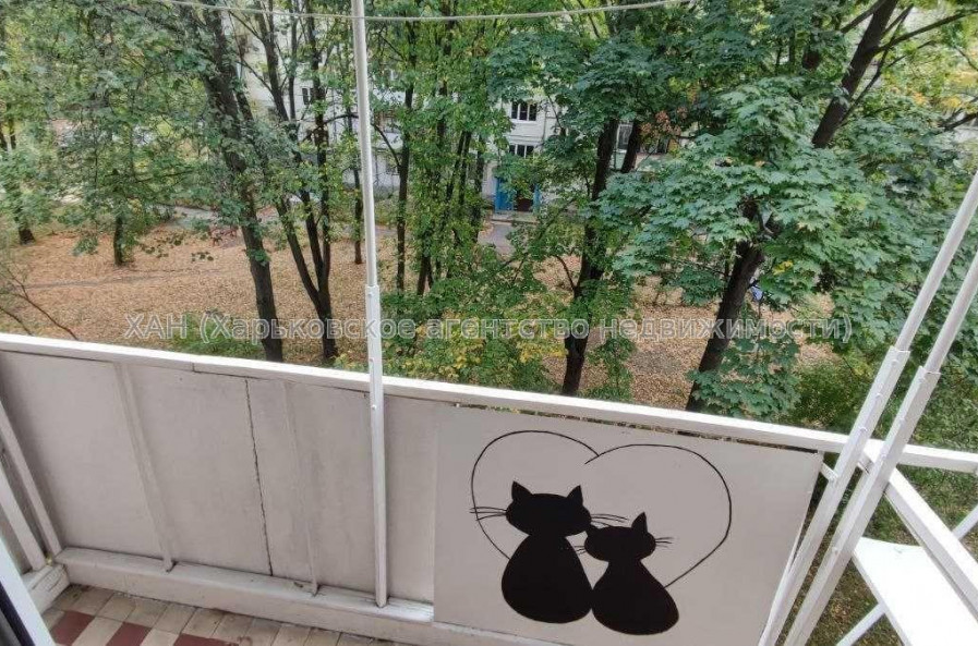 Продам квартиру, Деревянко ул. , 2 кім., 43 м², советский ремонт 