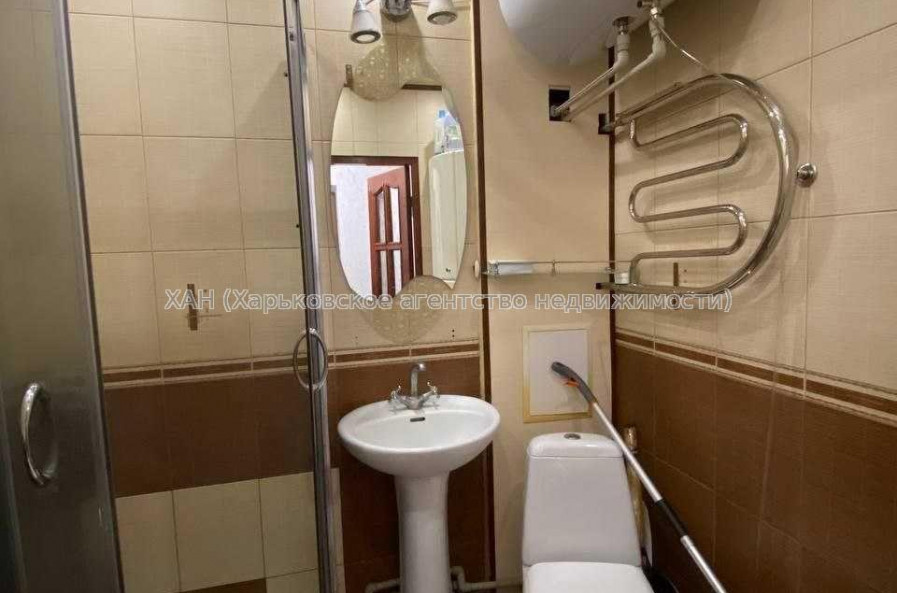 Продам квартиру, Деревянко ул. , 2 кім., 43 м², советский ремонт 