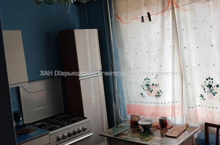 Продам квартиру, Роганская ул. , 1  ком., 40 м², косметический ремонт 