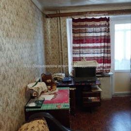 Продам квартиру, Роганская ул. , 1  ком., 40 м², косметический ремонт