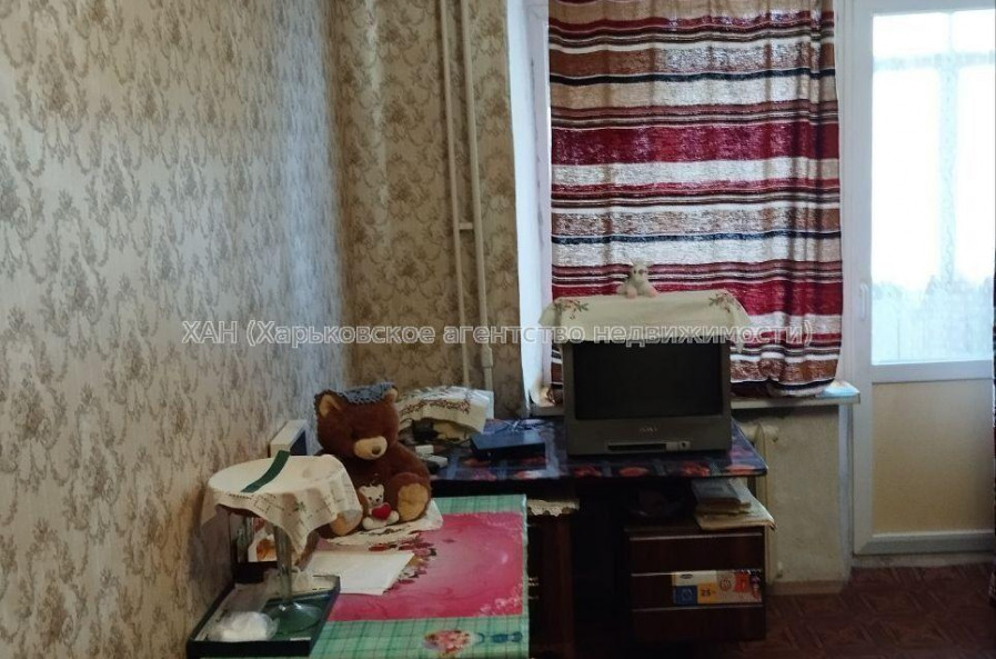 Продам квартиру, Роганская ул. , 1  ком., 40 м², косметический ремонт 