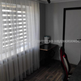 Продам квартиру, 2 кім., 45 м², советский ремонт
