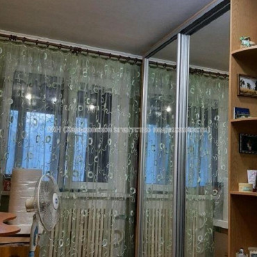 Продам квартиру, Непокоренных ул. , 2 кім., 43.50 м², советский ремонт 