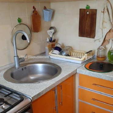 Продам квартиру, Непокоренных ул. , 2 кім., 43.50 м², советский ремонт 