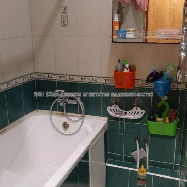 Продам квартиру, Непокоренных ул. , 2 кім., 43.50 м², советский ремонт 