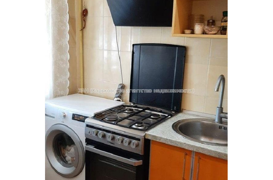 Продам квартиру, Непокоренных ул. , 2 кім., 43.50 м², советский ремонт 