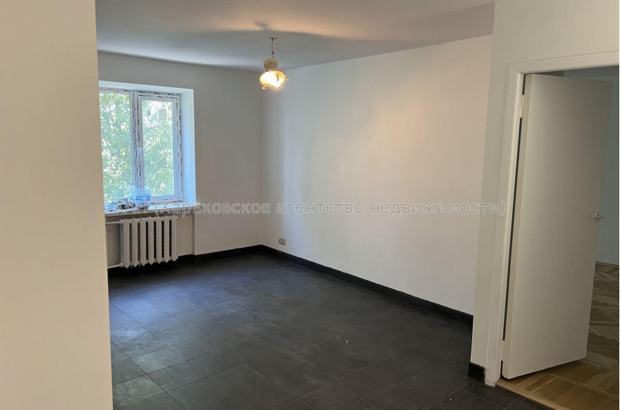 Продам квартиру, Курчатова просп. , 2 кім., 45 м², советский ремонт 