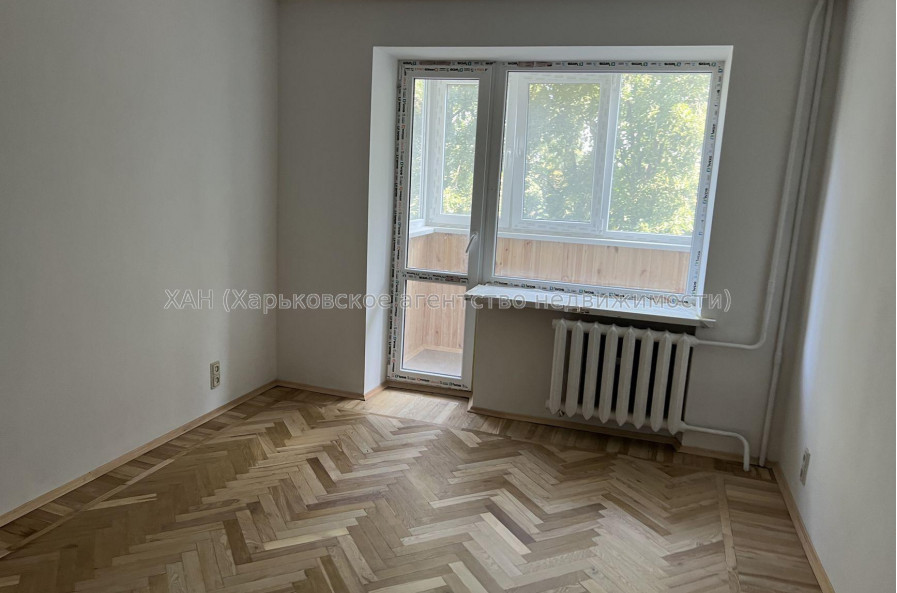 Продам квартиру, Курчатова просп. , 2 кім., 45 м², советский ремонт 