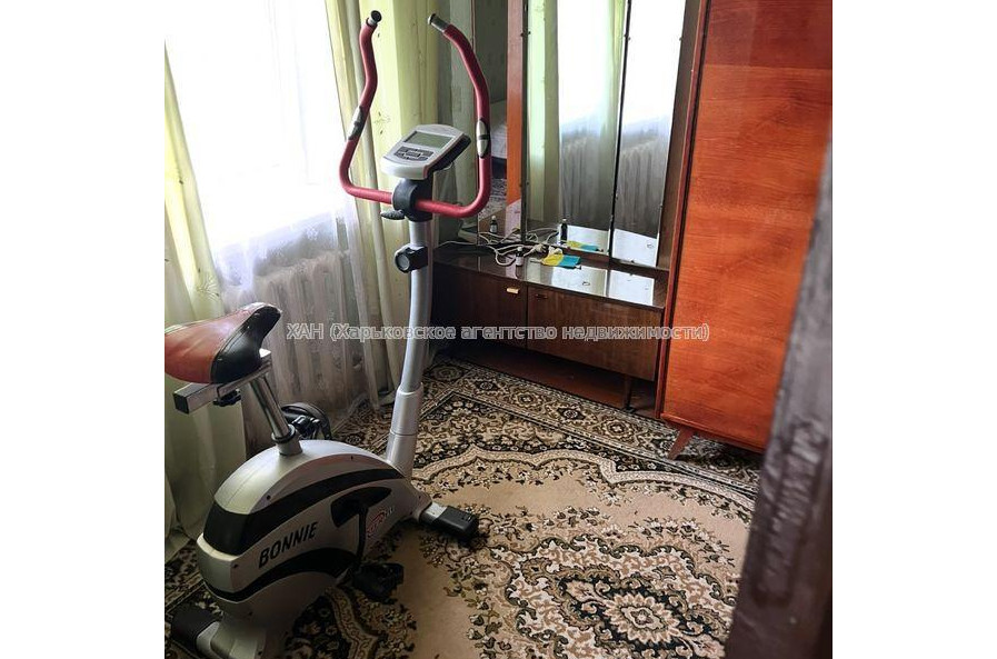 Продам квартиру, Верховский пер. , 3 кім., 60 м², советский ремонт 