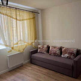 Продам квартиру, Домостроительная ул. , 1  ком., 50 м², капитальный ремонт