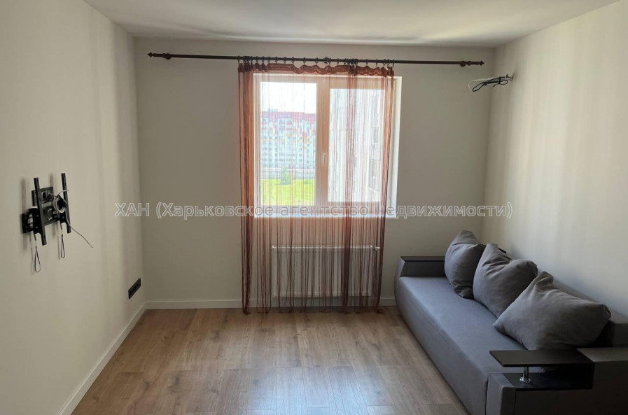 Продам квартиру, Домостроительная ул. , 1  ком., 50 м², капитальный ремонт 