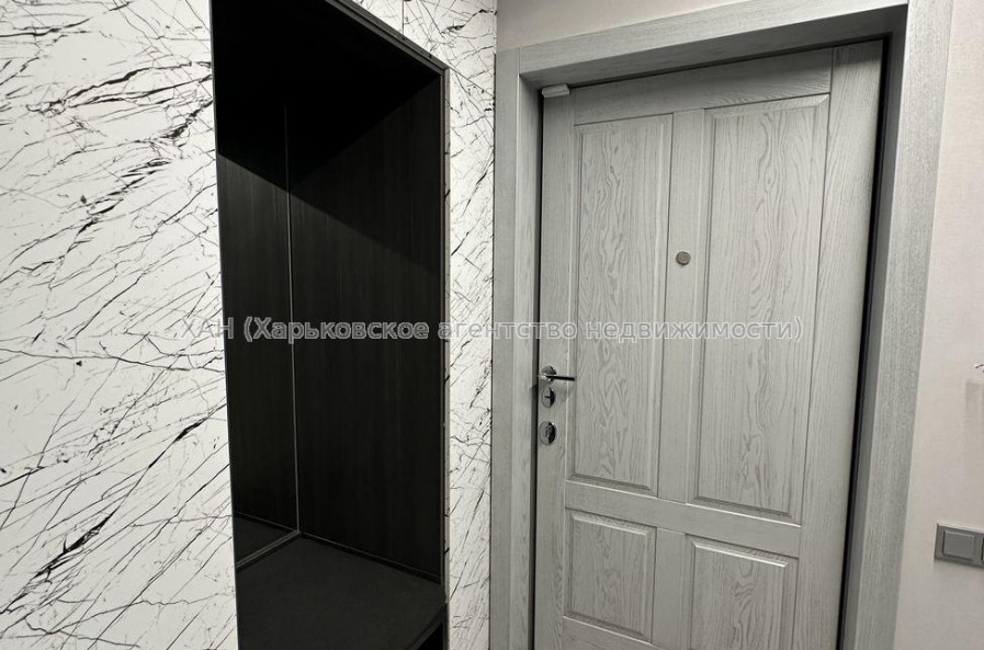Продам квартиру, Победы просп. , 2 кім., 82 м², авторский дизайн 