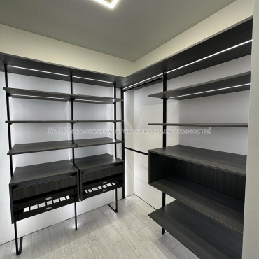 Продам квартиру, Победы просп. , 2 кім., 82 м², авторский дизайн 