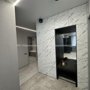 Продам квартиру, Победы просп. , 2 кім., 82 м², авторский дизайн 