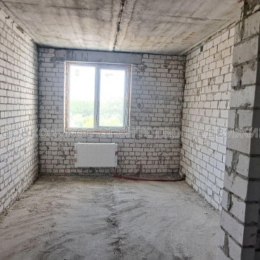 Продам квартиру, Шевченковский пер. , 1 кім., 38 м², без внутренних работ 