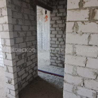 Продам квартиру, Шевченковский пер. , 1 кім., 38 м², без внутренних работ 