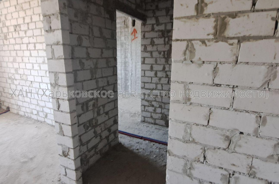 Продам квартиру, Шевченковский пер. , 1  ком., 38 м², без внутренних работ 