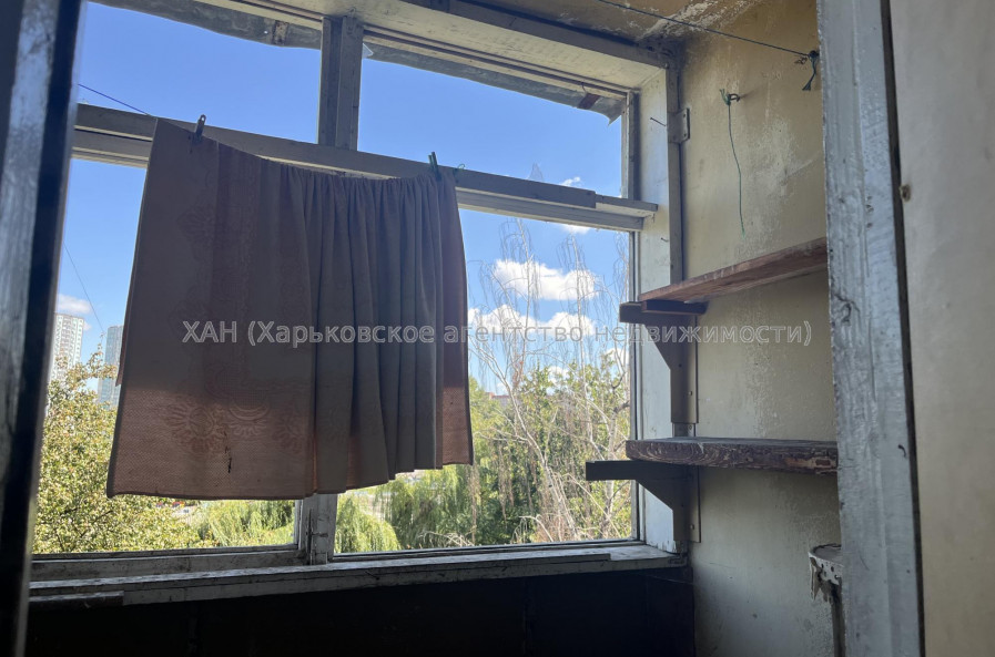 Продам квартиру, Непокоренных ул. , 20/321 , 3  ком., 66 м², косметический ремонт 