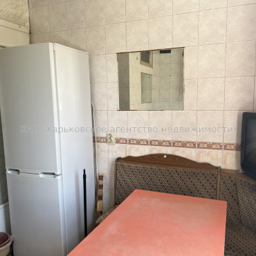 Продам квартиру, Непокоренных ул. , 20/321 , 3 кім., 66 м², косметический ремонт 