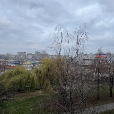 Продам квартиру, Непокоренных ул. , 20/321 , 3  ком., 66 м², косметический ремонт 