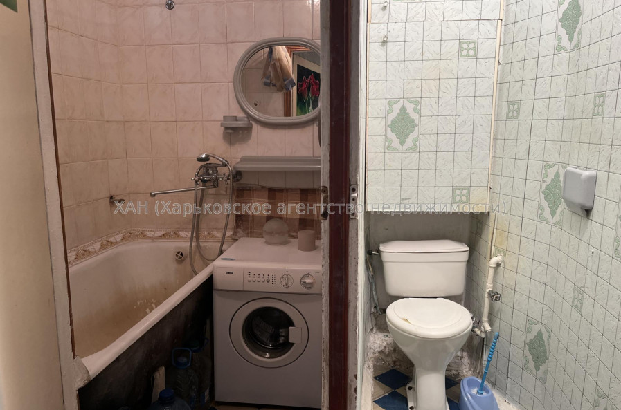 Продам квартиру, Непокоренных ул. , 20/321 , 3 кім., 66 м², косметический ремонт 