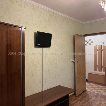 Продам квартиру, Непокоренных ул. , 20/321 , 3  ком., 66 м², косметический ремонт 