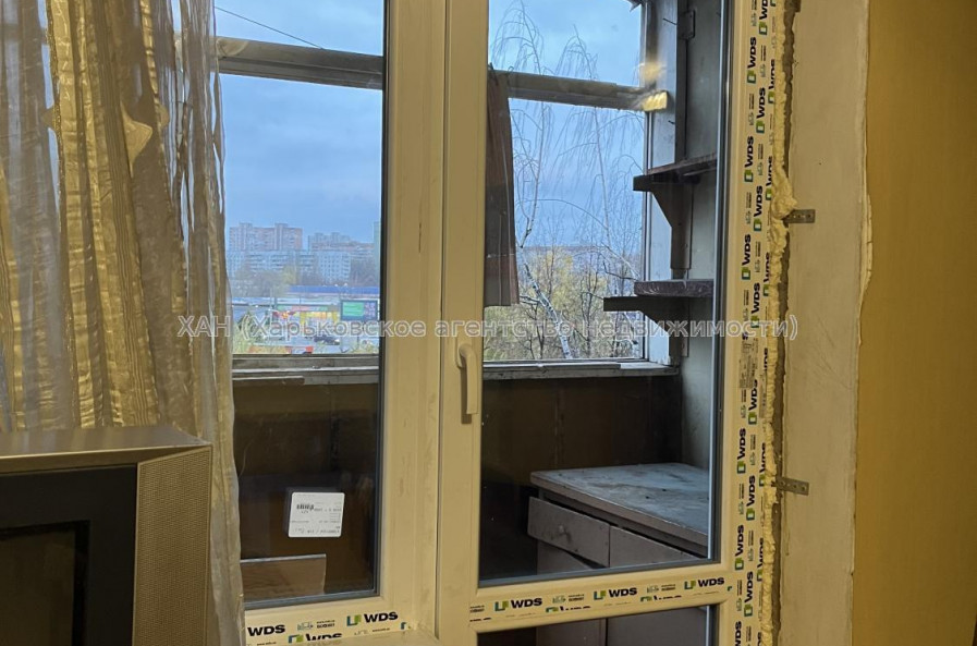 Продам квартиру, Непокоренных ул. , 20/321 , 3  ком., 66 м², косметический ремонт 