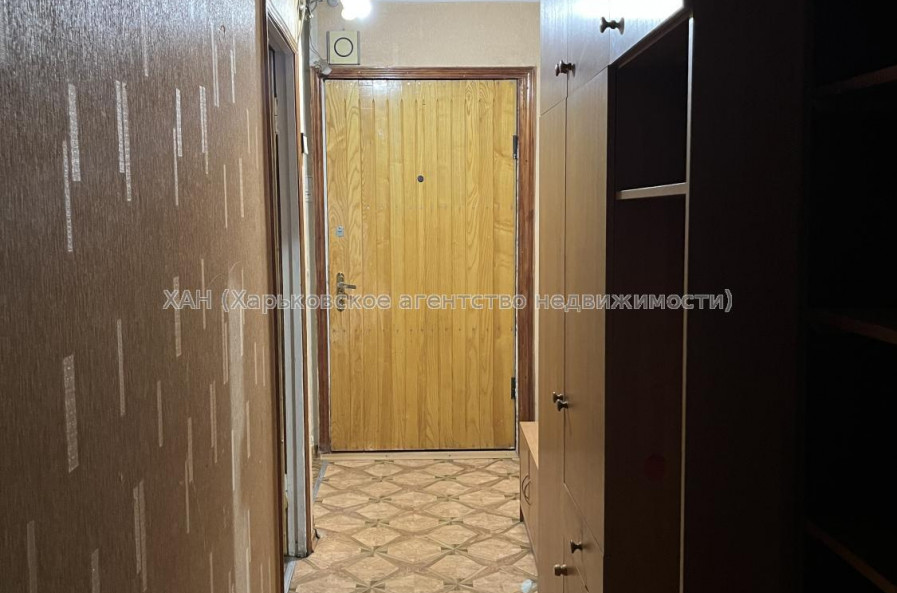 Продам квартиру, Непокоренных ул. , 20/321 , 3  ком., 66 м², косметический ремонт 