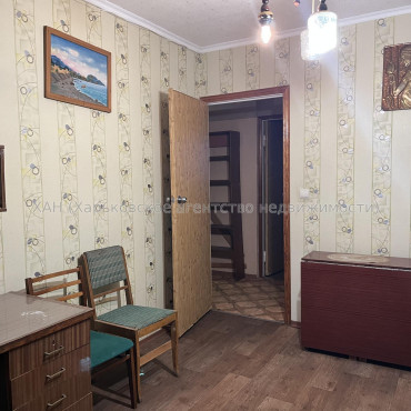 Продам квартиру, Непокоренных ул. , 20/321 , 3  ком., 66 м², косметический ремонт 