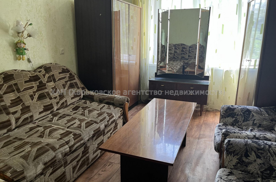 Продам квартиру, Непокоренных ул. , 20/321 , 3 кім., 66 м², косметический ремонт 