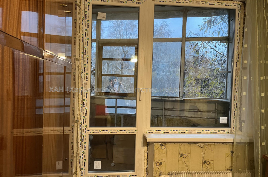 Продам квартиру, Непокоренных ул. , 20/321 , 3  ком., 66 м², косметический ремонт 