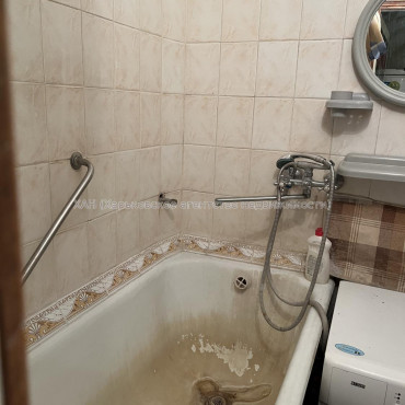 Продам квартиру, Непокоренных ул. , 20/321 , 3  ком., 66 м², косметический ремонт 