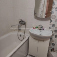 Здам квартиру, Валентиновская ул. , 2 кім., 45 м², капитальный ремонт 